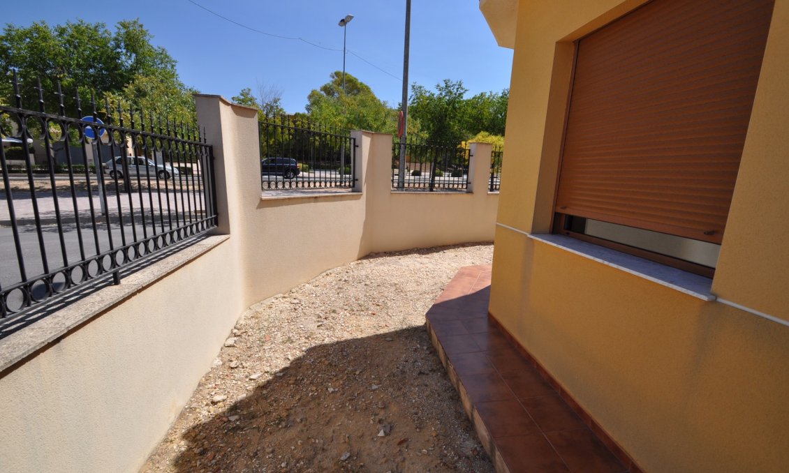 Segunda mano - Town House -
Pinoso - Inland