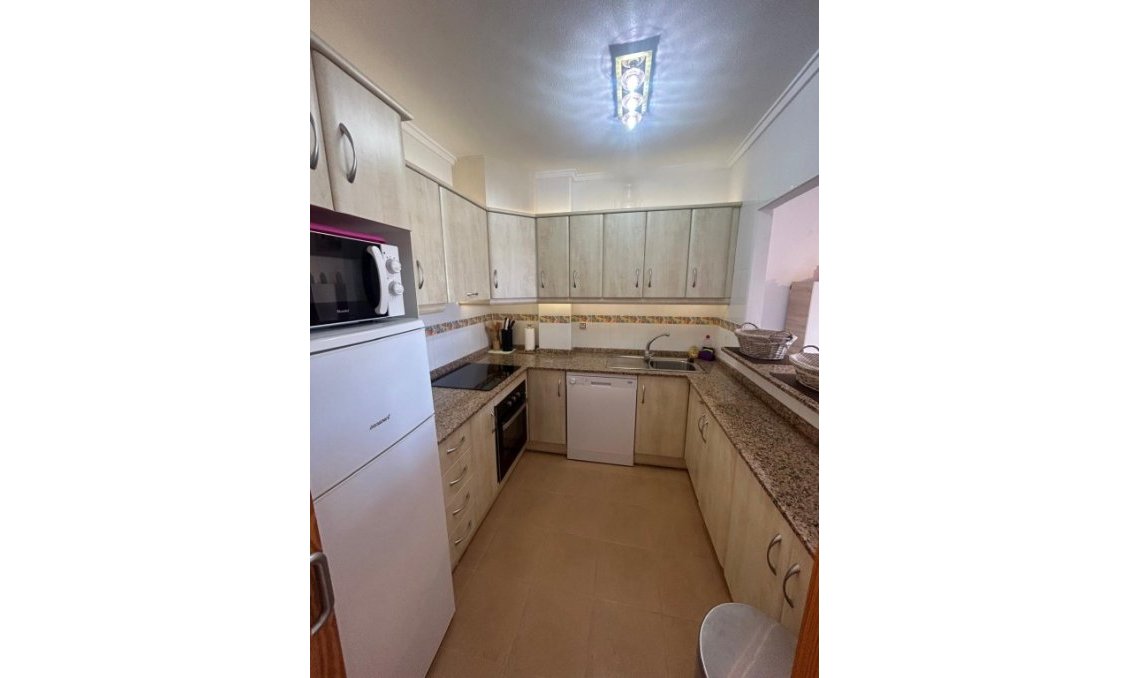 Wiederverkauf - Duplex -
La Marina - Costa Blanca