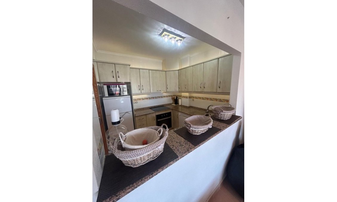 Wiederverkauf - Duplex -
La Marina - Costa Blanca