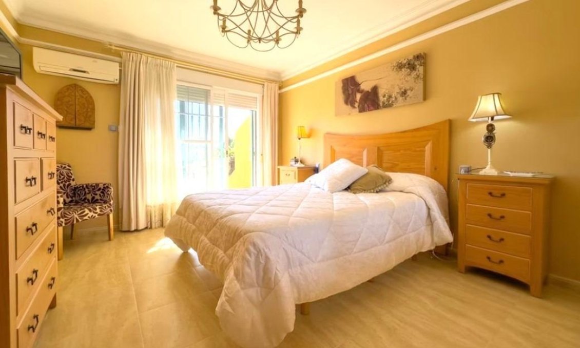 Segunda mano - Duplex -
Calpe - Manzanera