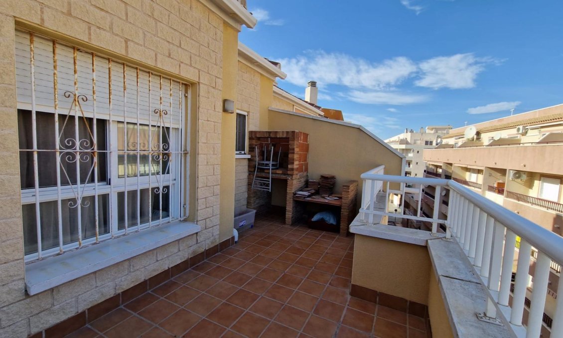 Segunda mano - Ático -
Torrevieja - El Molino