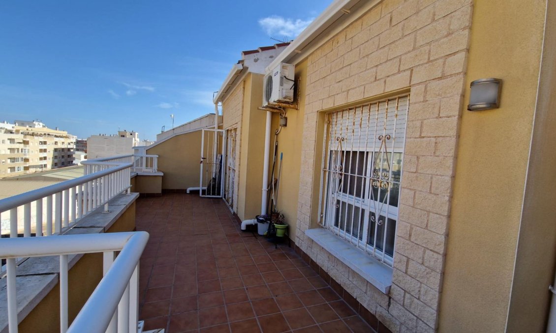 Segunda mano - Ático -
Torrevieja - El Molino