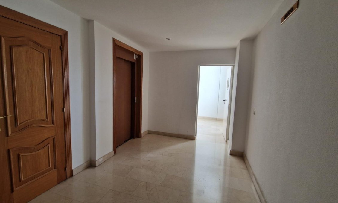 Segunda mano - Ático -
Torrevieja - El Molino