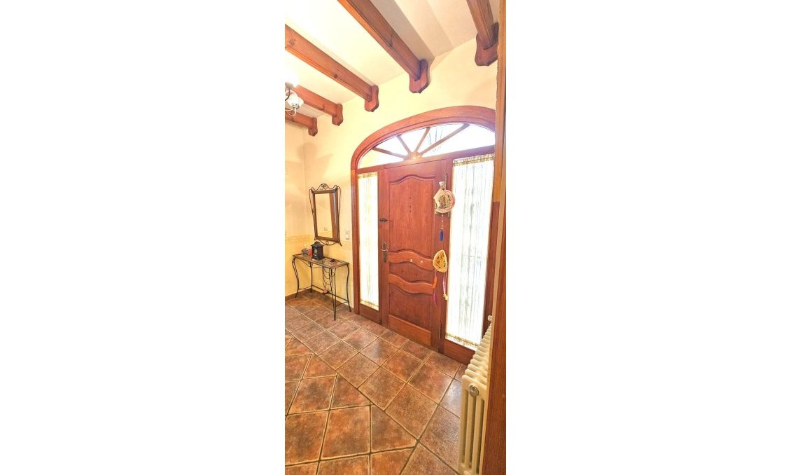 Wiederverkauf - Villa -
Pinoso - Centro