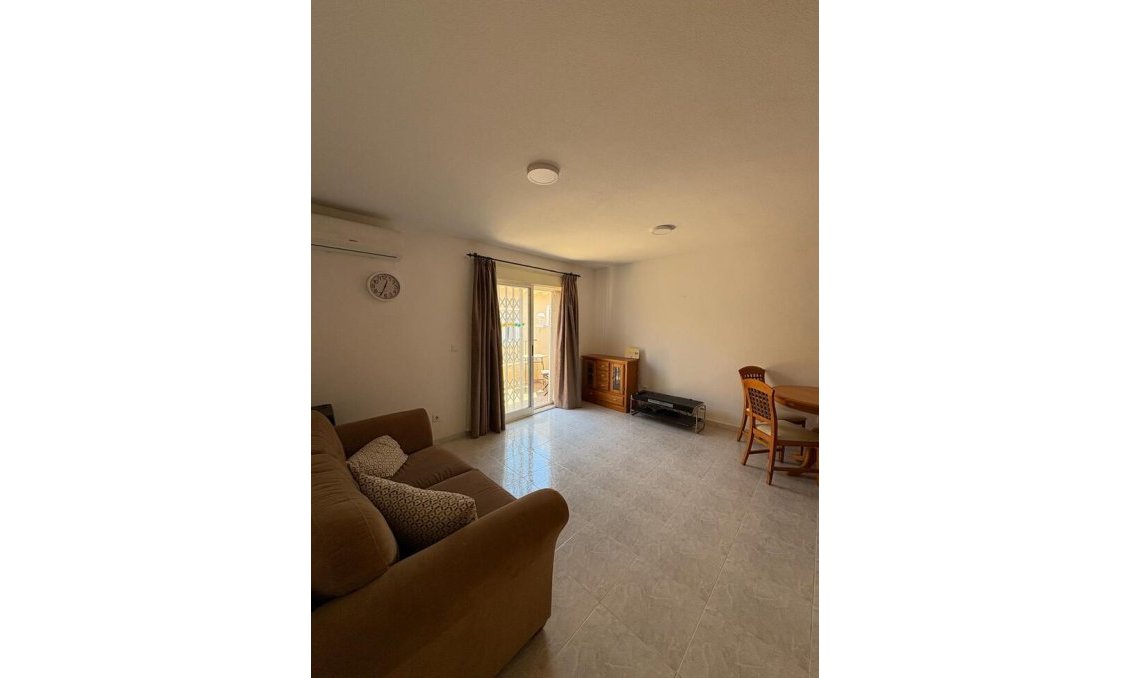 Segunda mano - Apartamento -
Doña Pepa - Inland