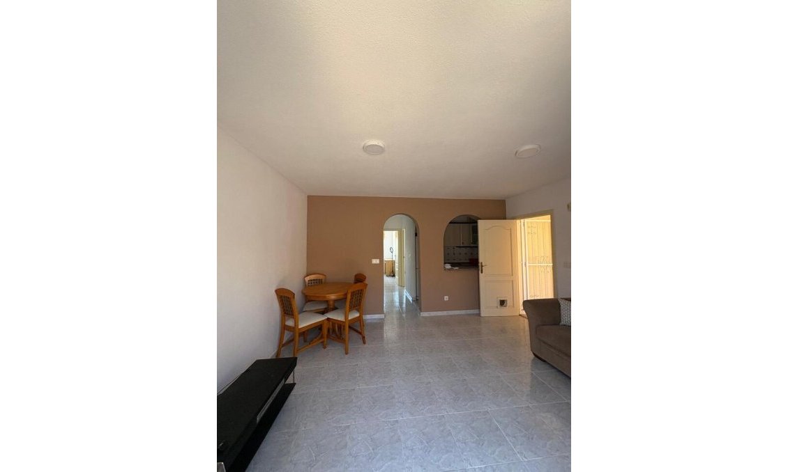 Segunda mano - Apartamento -
Doña Pepa - Inland