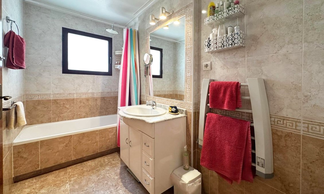 Segunda mano - Apartamento -
Orihuela Costa - Costa Blanca