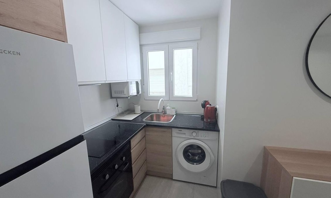 Használt Ingatlanok - Apartman -
Torrevieja - La Mata