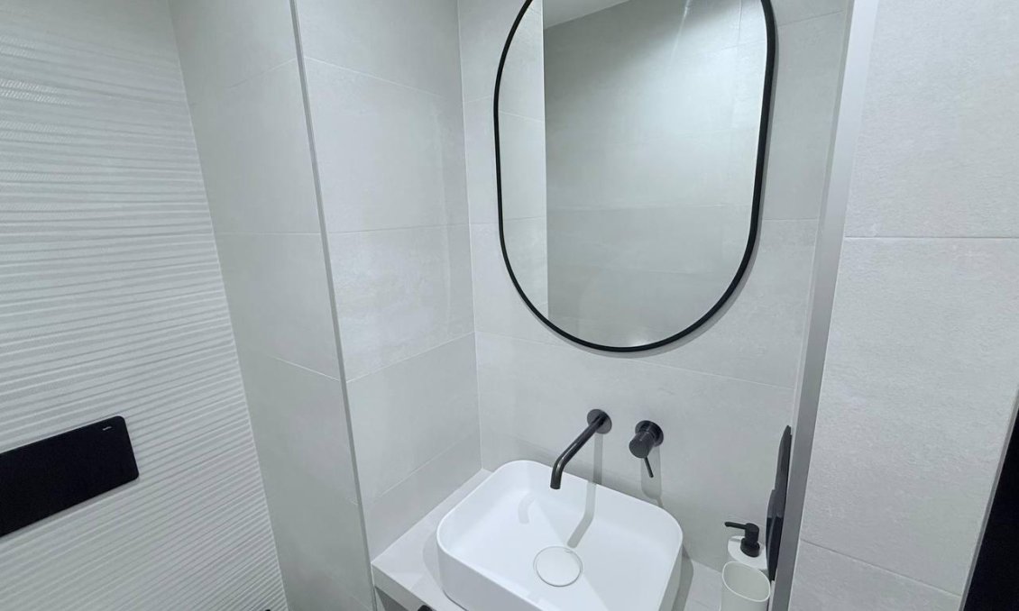 Használt Ingatlanok - Apartman -
Torrevieja - La Mata