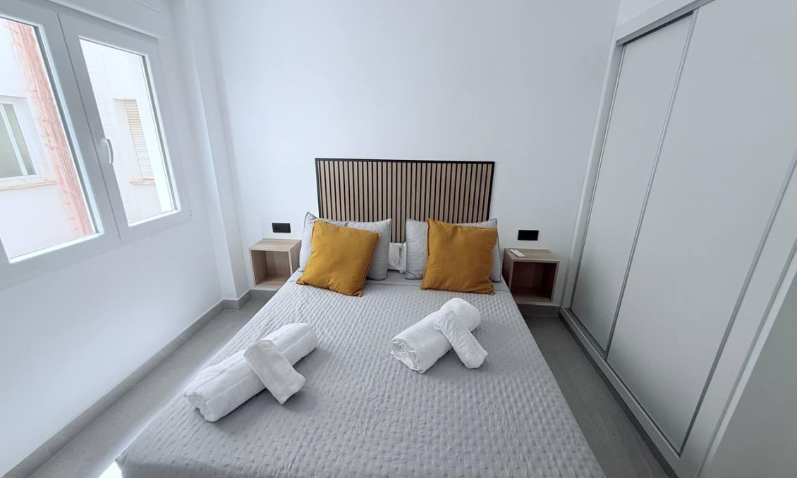 Használt Ingatlanok - Apartman -
Torrevieja - La Mata
