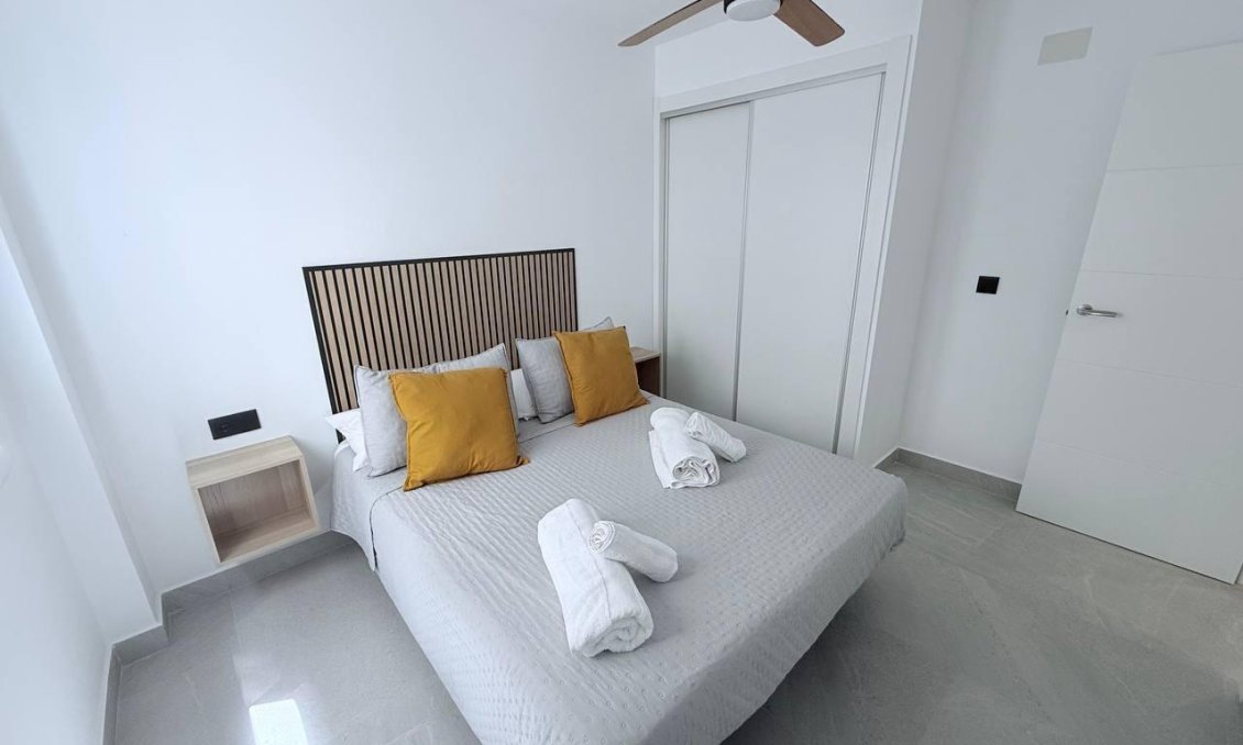 Használt Ingatlanok - Apartman -
Torrevieja - La Mata