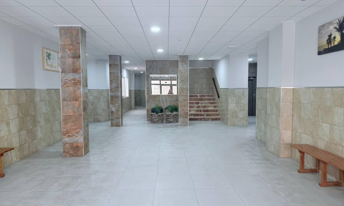 Használt Ingatlanok - Apartman -
Torrevieja - La Mata