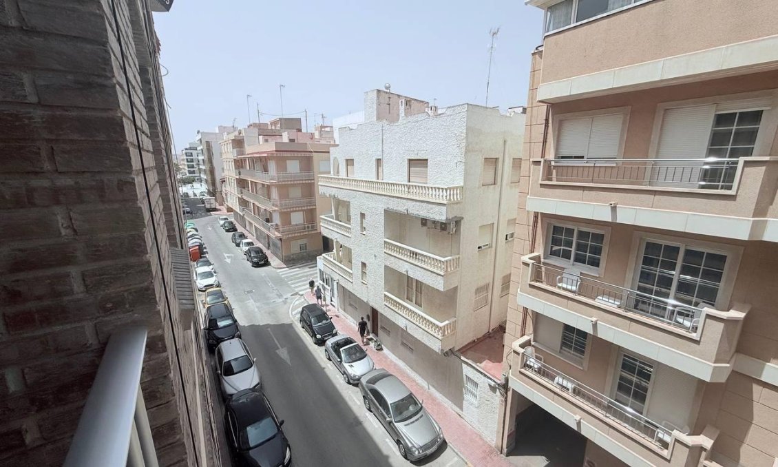 Használt Ingatlanok - Apartman -
Torrevieja - La Mata