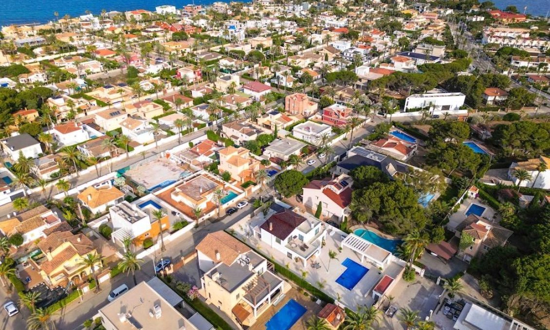 Segunda mano - Villa -
Cabo Roig - Costa Blanca