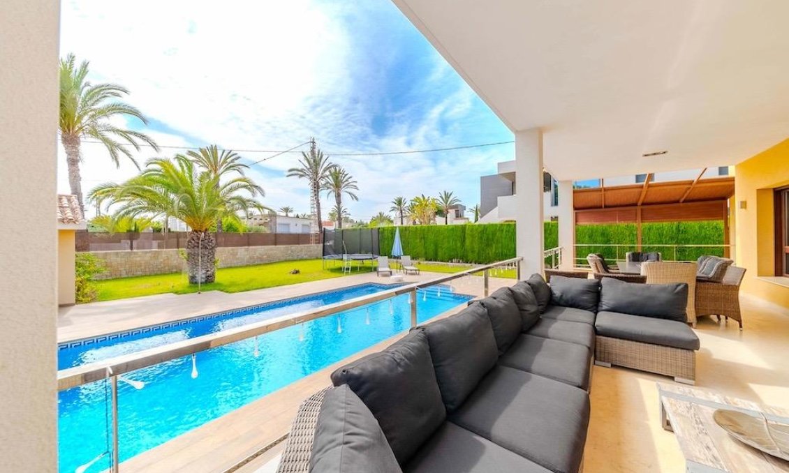Segunda mano - Villa -
Cabo Roig - Costa Blanca