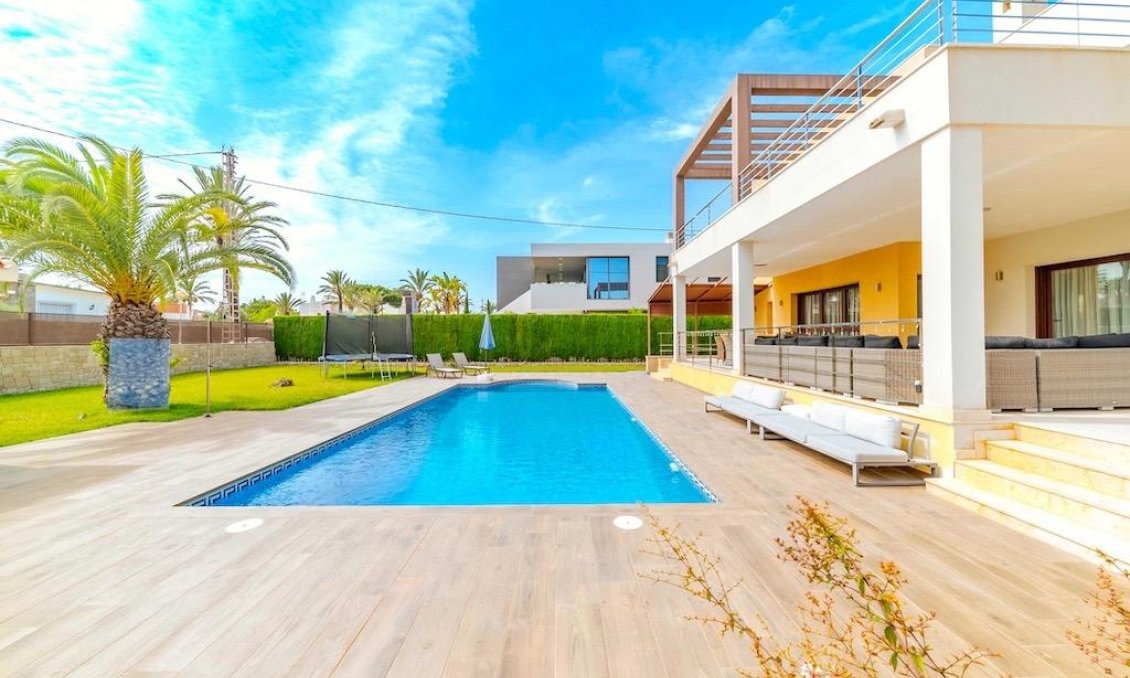 Segunda mano - Villa -
Cabo Roig - Costa Blanca