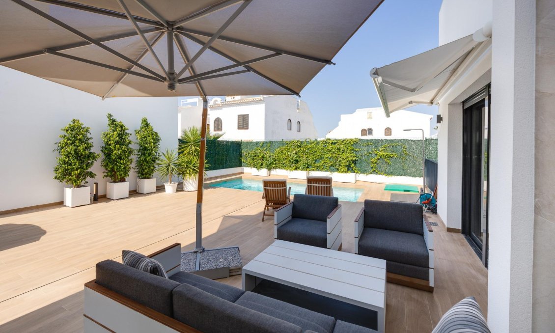 Wiederverkauf - Villa -
Ciudad Quesada - Costa Blanca Sur