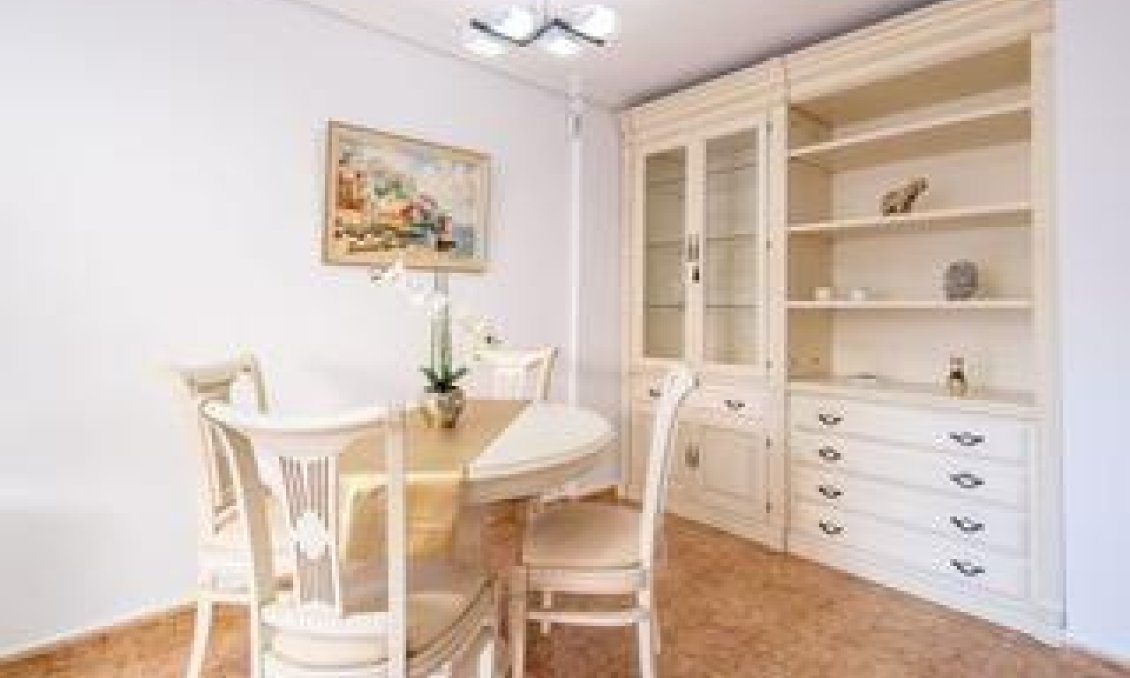 Használt Ingatlanok - Apartman -
Torrevieja - Playa del Cura