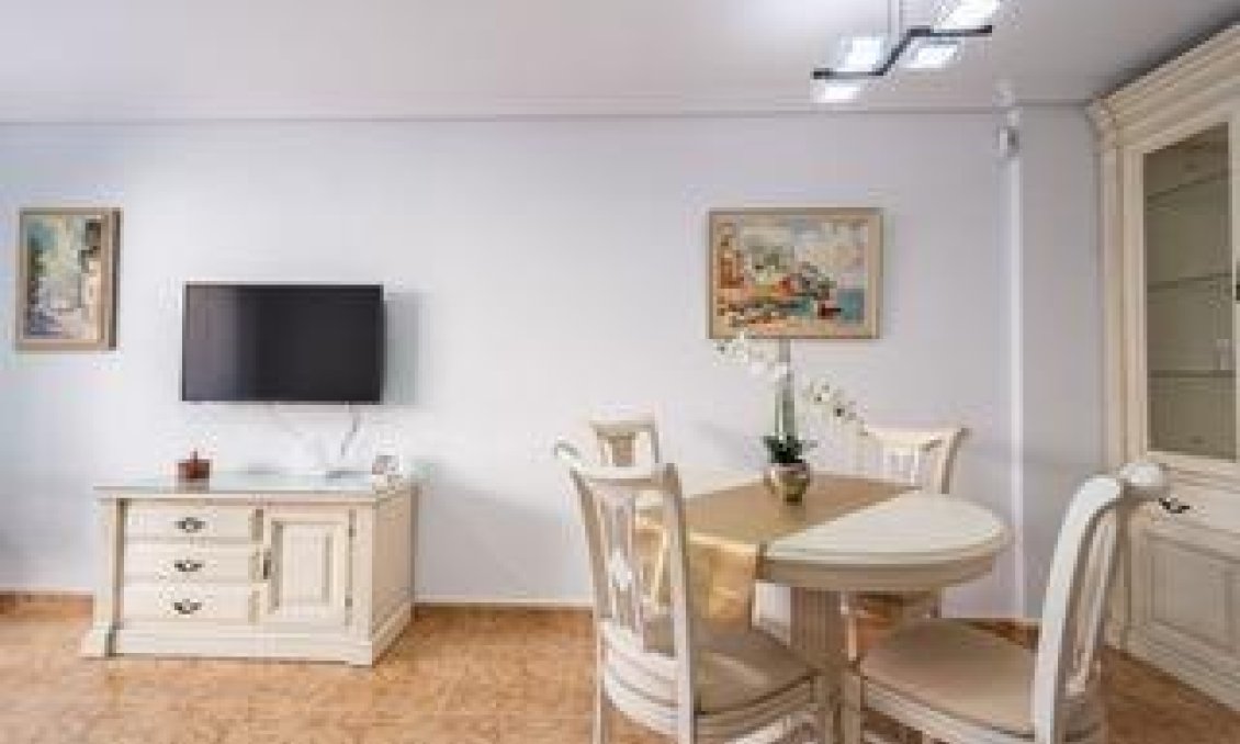 Használt Ingatlanok - Apartman -
Torrevieja - Playa del Cura