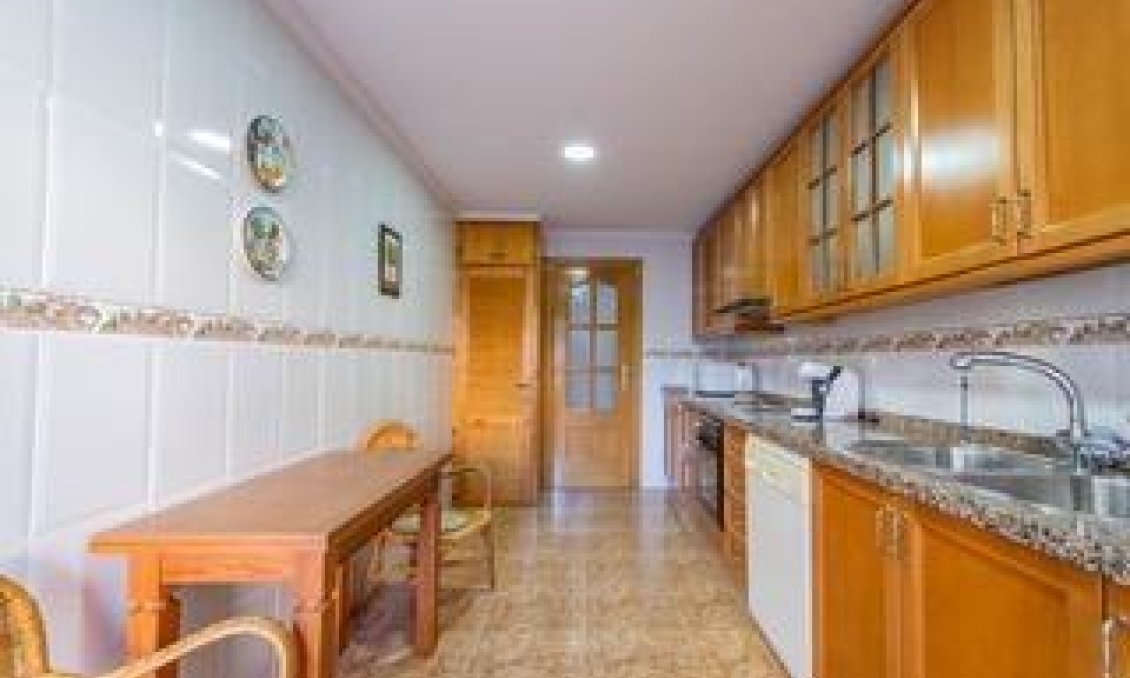 Használt Ingatlanok - Apartman -
Torrevieja - Playa del Cura