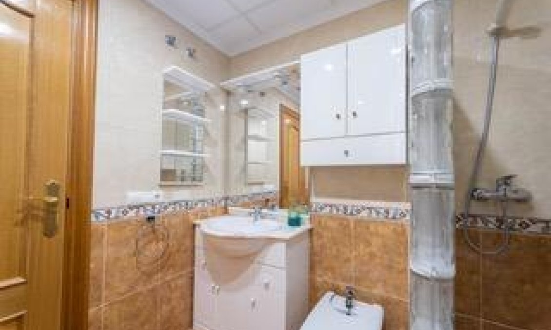 Használt Ingatlanok - Apartman -
Torrevieja - Playa del Cura