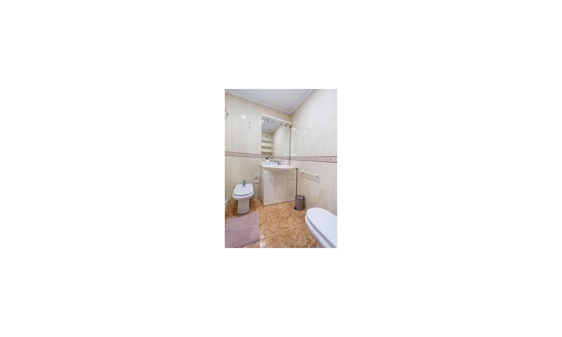 Használt Ingatlanok - Apartman -
Torrevieja - Playa del Cura