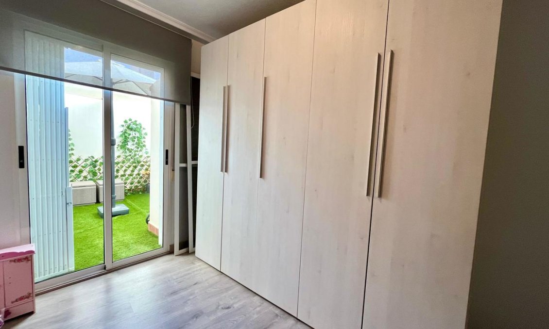 Segunda mano - Apartamento -
Torrevieja - Costa Blanca
