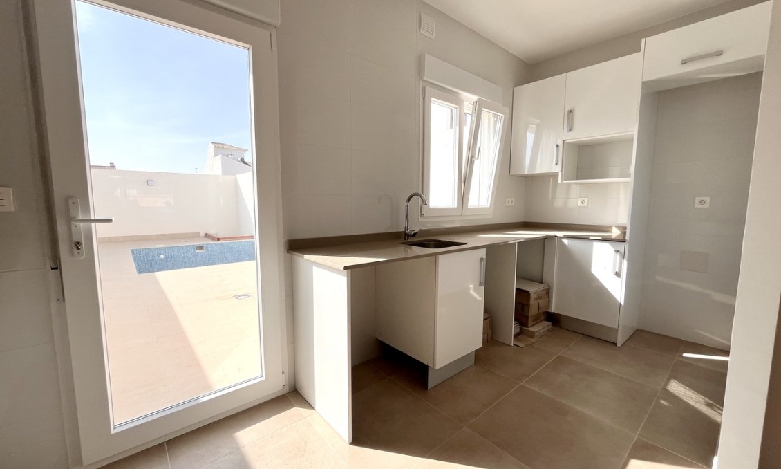 Resale - Town House -
Pilar de la Horadada - Costa Blanca