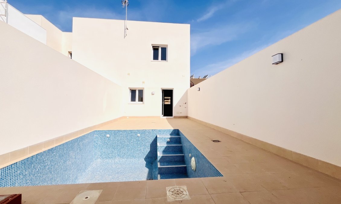 Resale - Town House -
Pilar de la Horadada - Costa Blanca