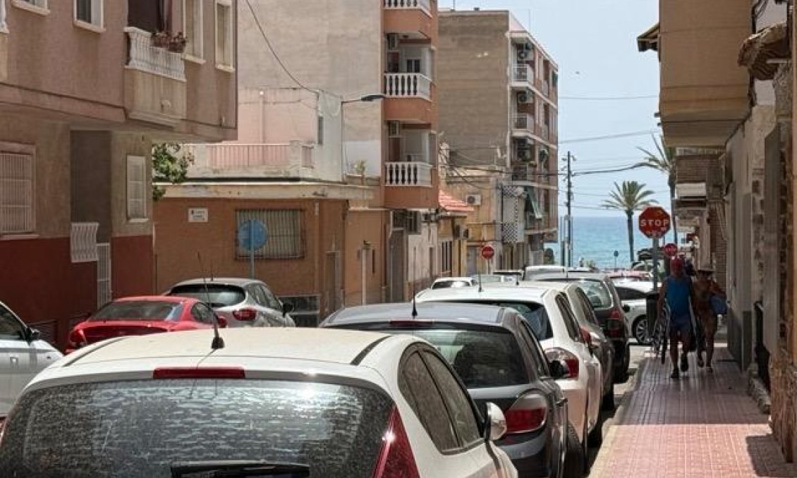 Használt Ingatlanok - Apartman -
Torrevieja - Playa del Cura