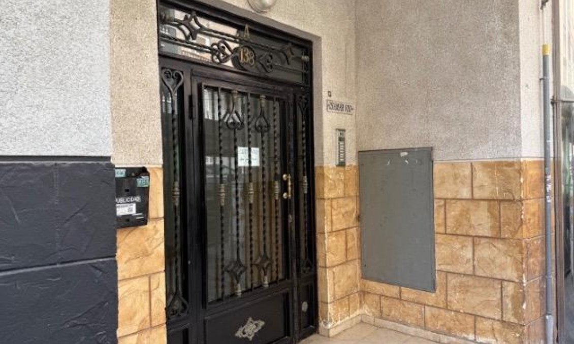 Használt Ingatlanok - Apartman -
Torrevieja - Playa del Cura