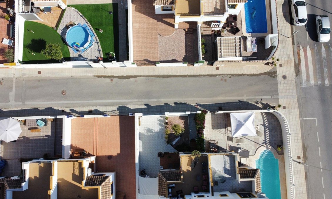 Segunda mano - Semi Detached -
Torrevieja - Los Balcones