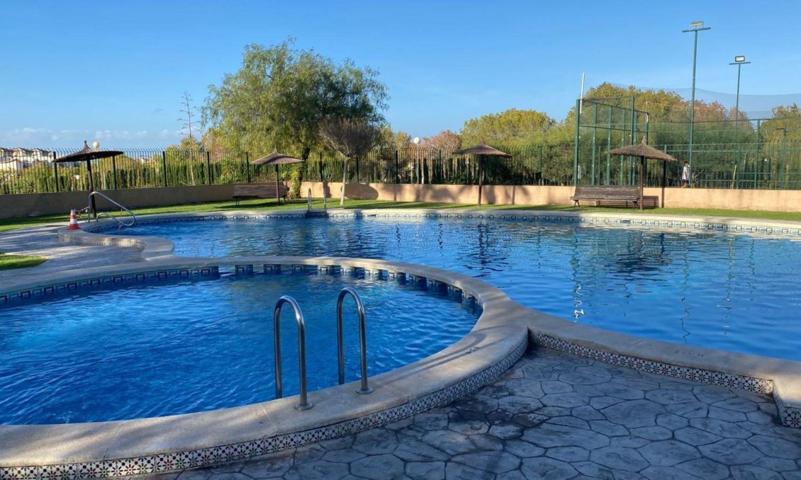 Segunda mano - Semi Detached -
Torrevieja - Los Balcones