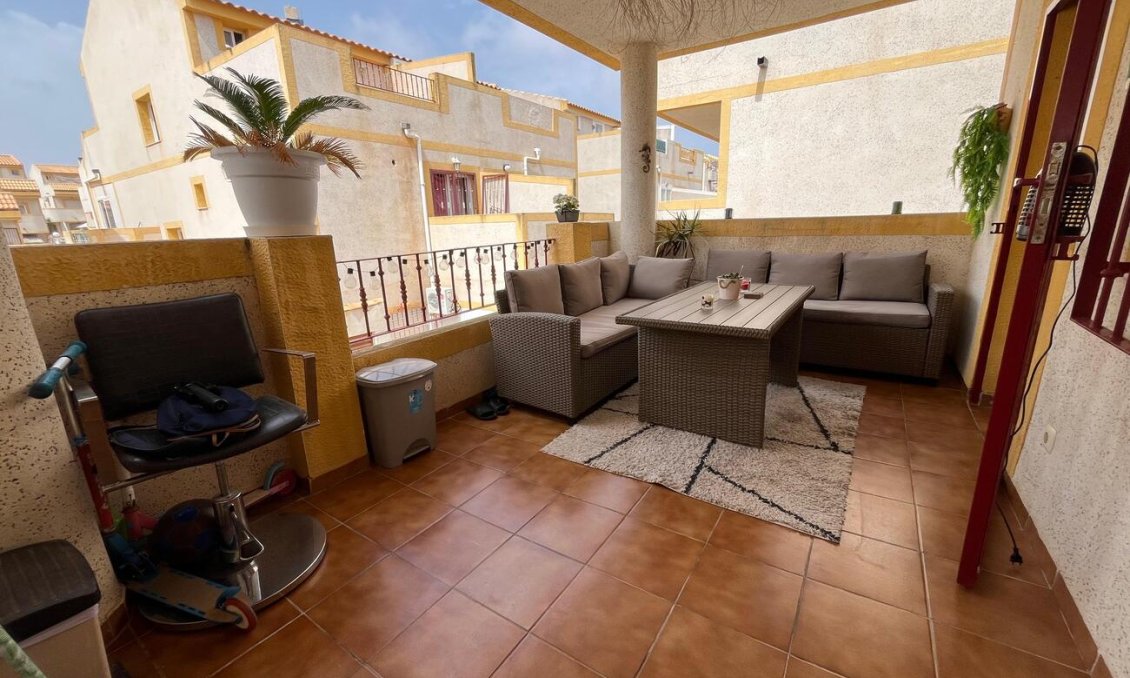 Segunda mano - Town House Penthouse -
Torrevieja - La Florida