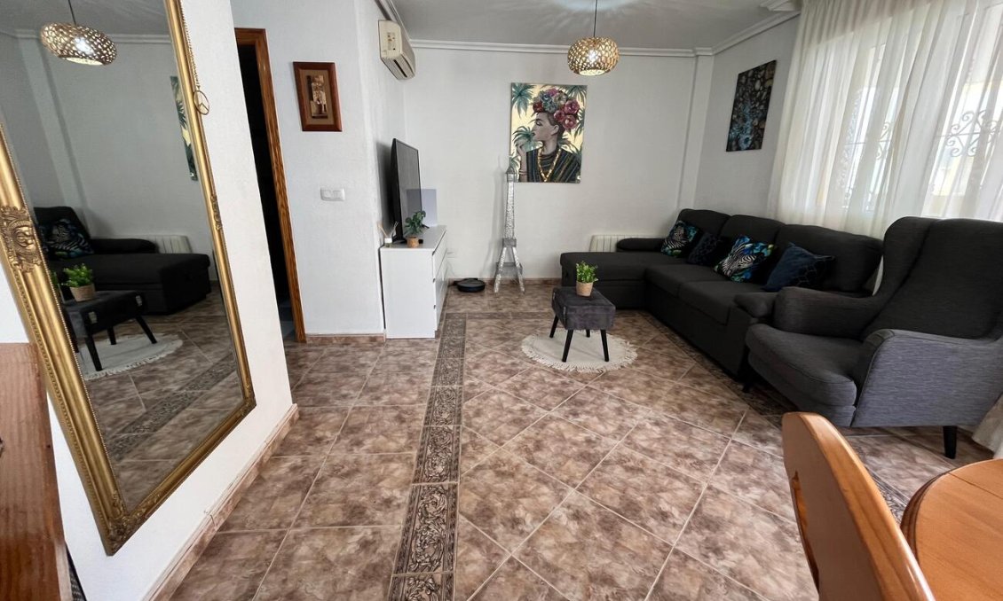 Segunda mano - Town House Penthouse -
Torrevieja - La Florida