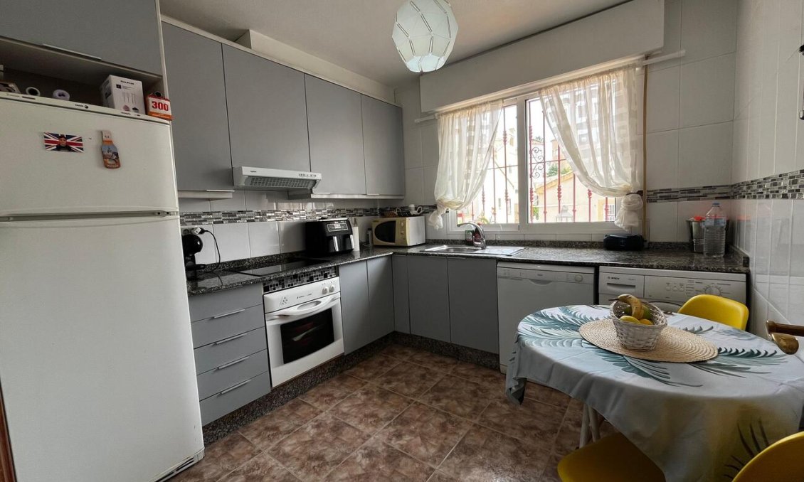 Segunda mano - Town House Penthouse -
Torrevieja - La Florida
