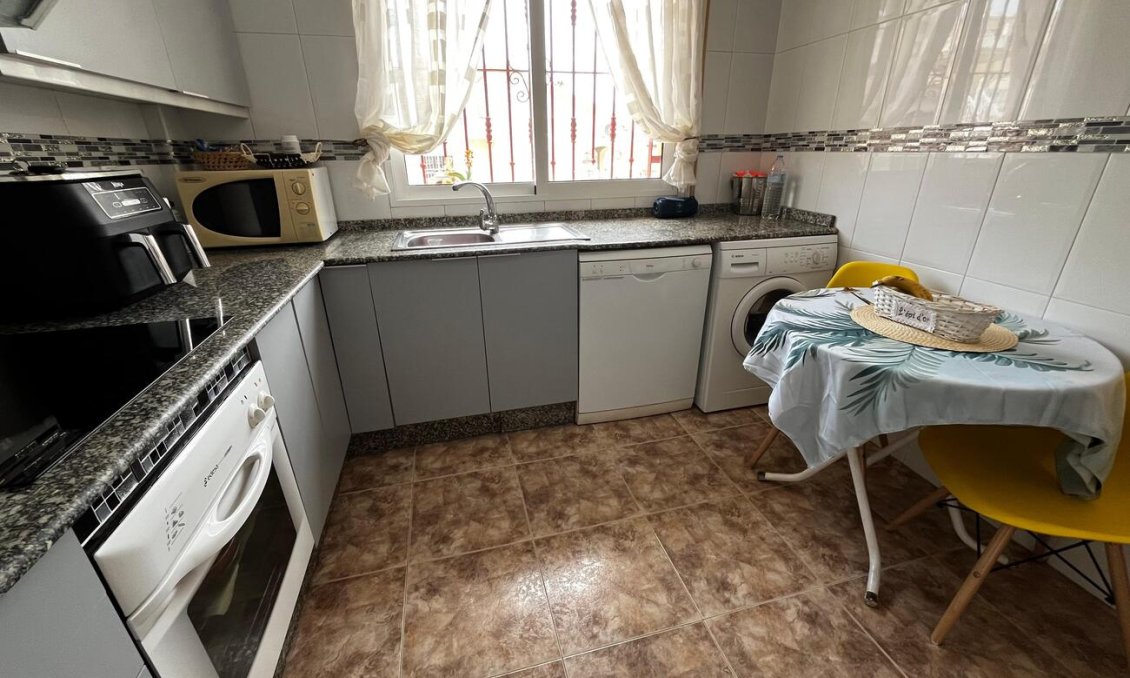 Segunda mano - Town House Penthouse -
Torrevieja - La Florida