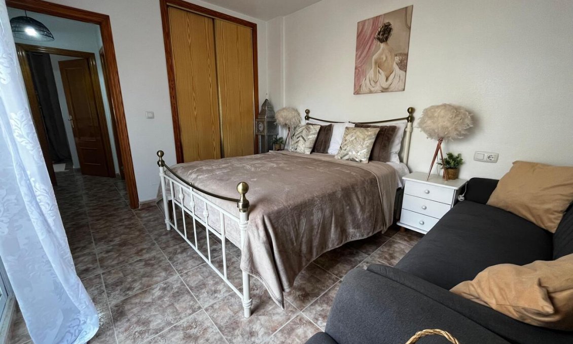 Segunda mano - Town House Penthouse -
Torrevieja - La Florida