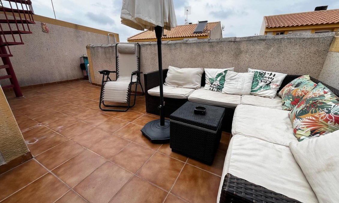 Segunda mano - Town House Penthouse -
Torrevieja - La Florida