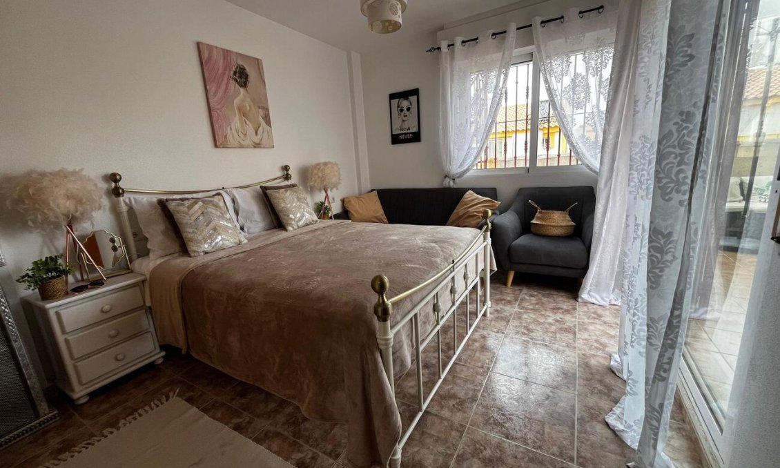 Segunda mano - Town House Penthouse -
Torrevieja - La Florida