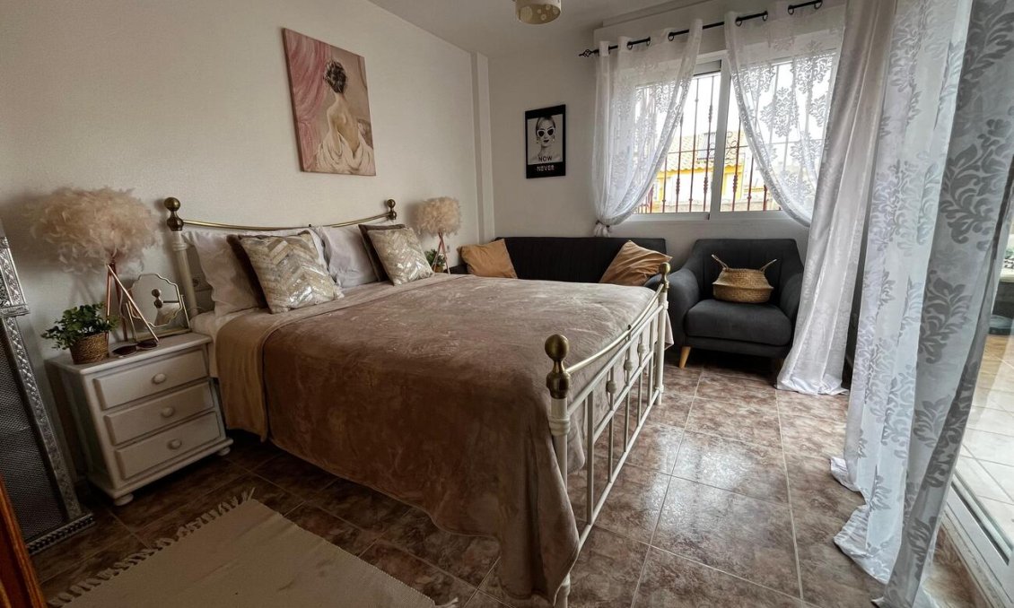 Segunda mano - Town House Penthouse -
Torrevieja - La Florida