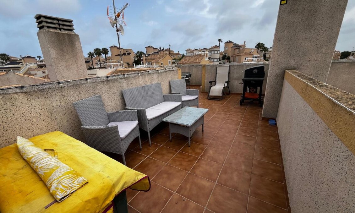 Segunda mano - Town House Penthouse -
Torrevieja - La Florida