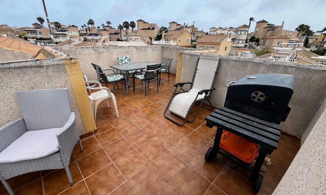 Segunda mano - Town House Penthouse -
Torrevieja - La Florida