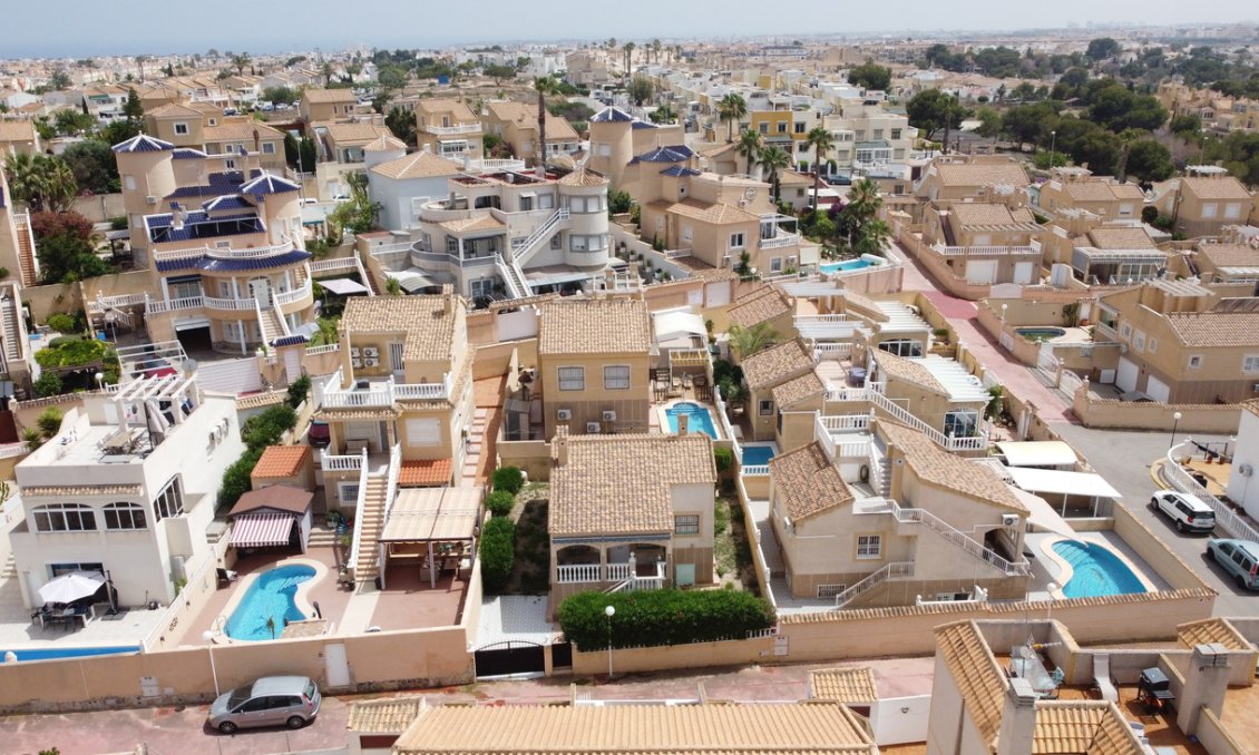Segunda mano - Town House Penthouse -
Torrevieja - La Florida