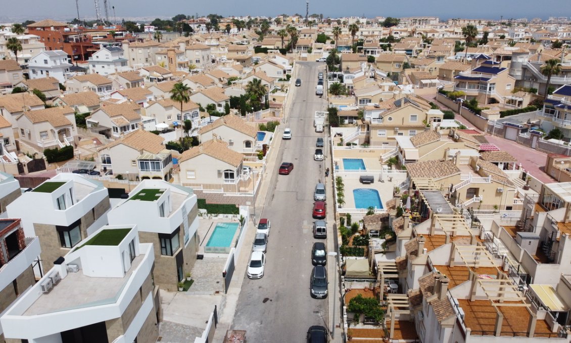 Segunda mano - Town House Penthouse -
Torrevieja - La Florida