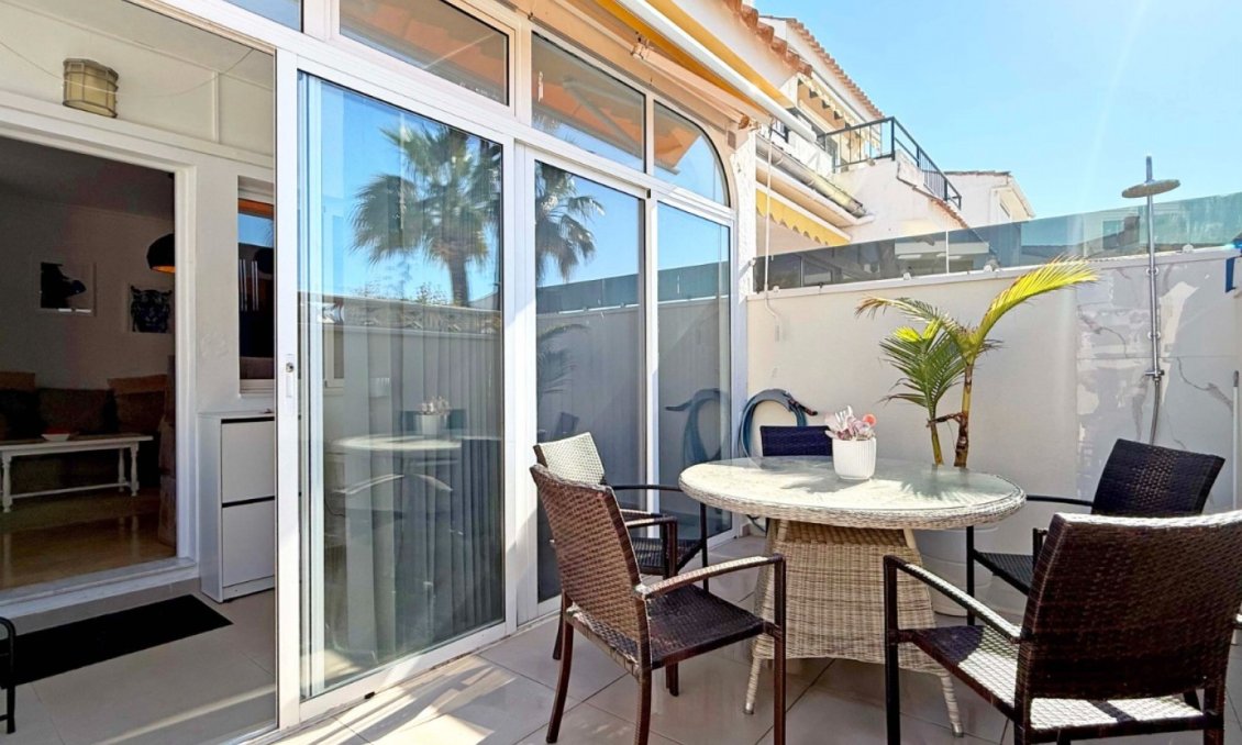 Segunda mano - Bungalow -
Torrevieja - Costa Blanca