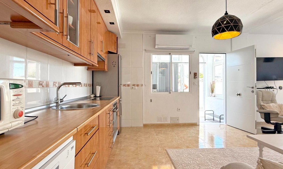 Segunda mano - Bungalow -
Torrevieja - Costa Blanca