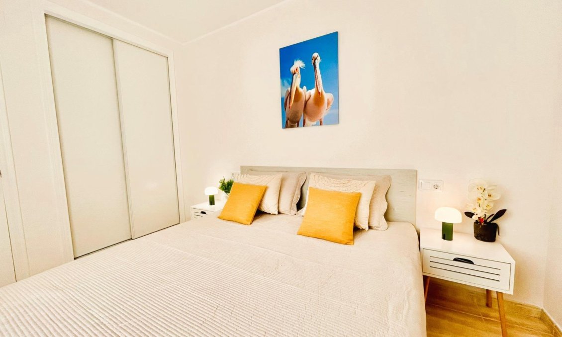 Segunda mano - Apartamento -
Torrevieja - Playa del Cura