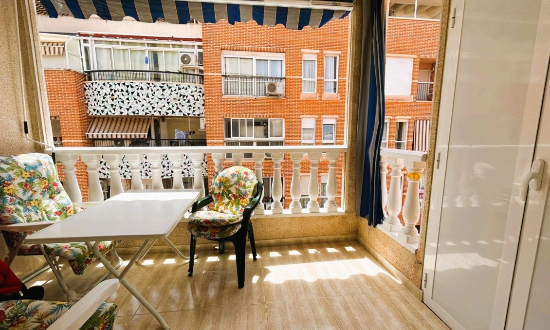 Segunda mano - Apartamento -
Torrevieja - Playa del Cura