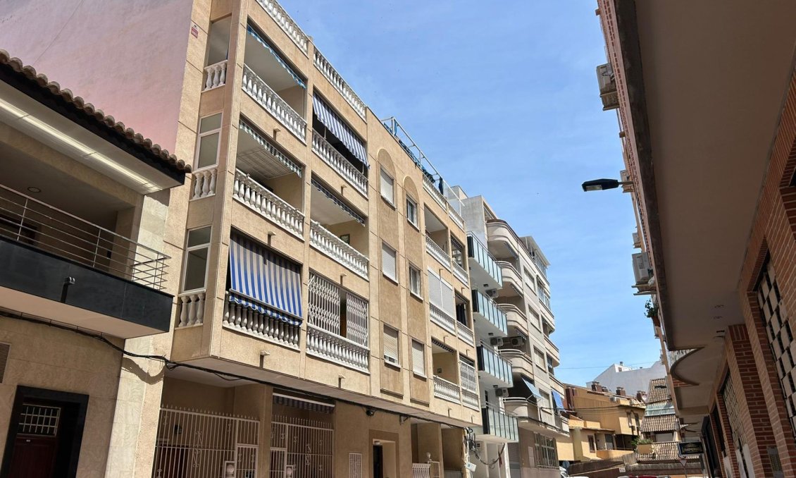 Segunda mano - Apartamento -
Torrevieja - Playa del Cura